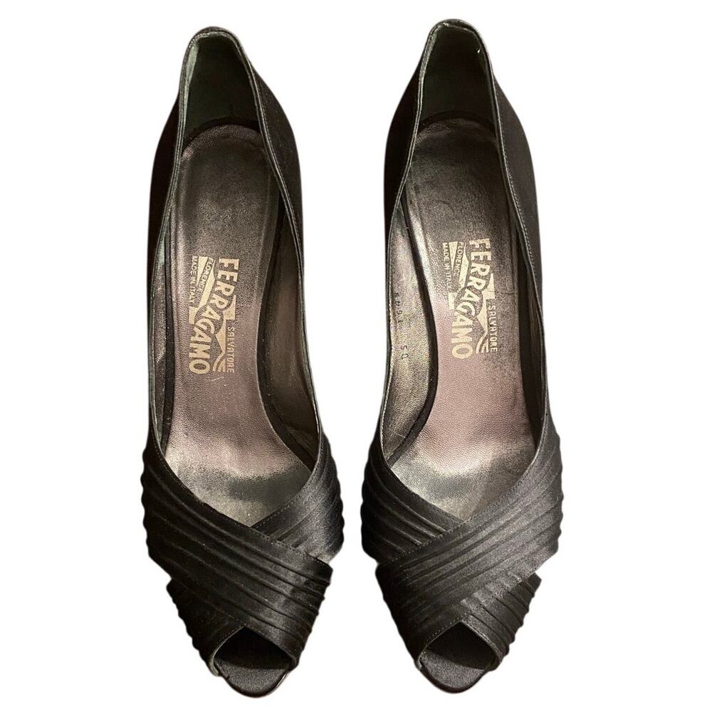 Salvatore Ferragamo Societe Satin Peep Toe Heels Sz 9.5 Black Pumps Italy Formal